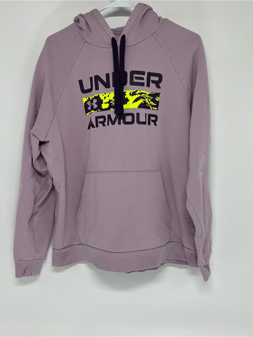 Under armour women’s hoodie large loose fit